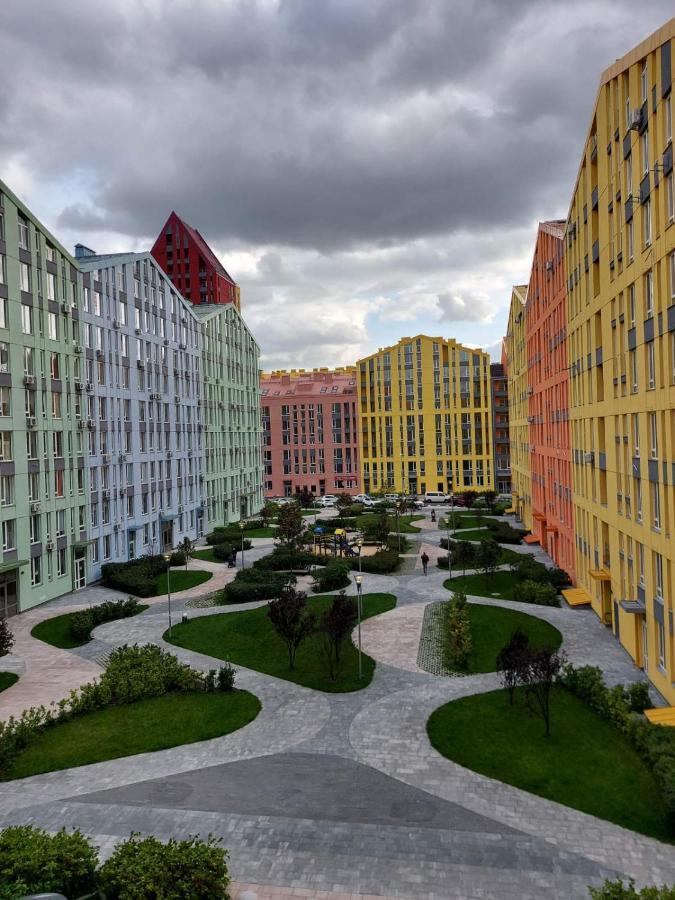 Апартаменти Комфорт Таун Kyiv Exterior foto